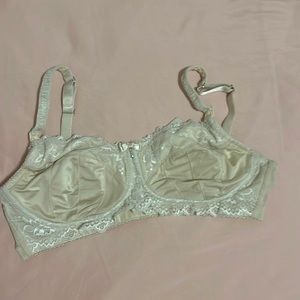Maternity/Nursing Bra in Nude with Lace detail. Size 32E. No underwire.